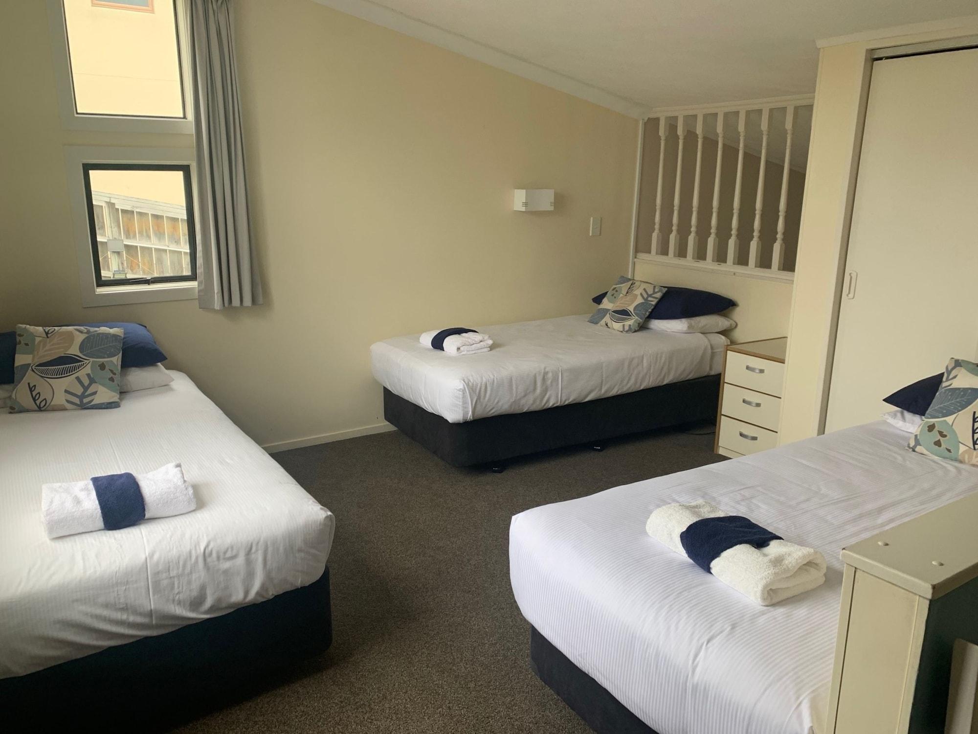 Wrights By The Sea Motel Paraparaumu Exterior photo