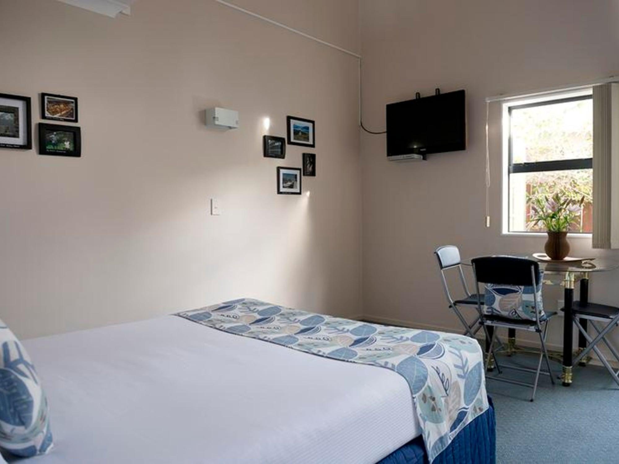 Wrights By The Sea Motel Paraparaumu Exterior photo
