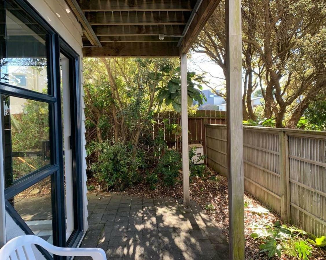 Wrights By The Sea Motel Paraparaumu Exterior photo